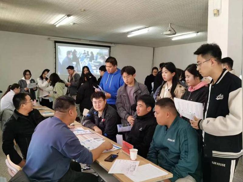 赤峰瑞陽在自治區(qū)高校參加校園專場招聘會(huì)